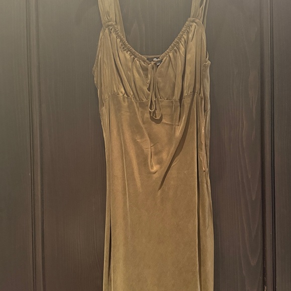 Madewell olive green maxi dress - Picture 15 of 16